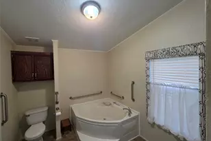 237 High Bluff Dr, Bridgeport, TX 76426 - Photo 8
