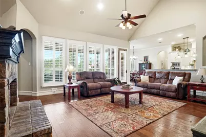 124 Carnes Court, Springtown, TX 76082 - Photo 10
