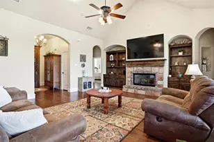 124 Carnes Ct, Springtown, TX 76082 - Photo 12