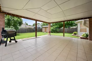 2300 Eden Green Dr, Arlington, TX 76001 - Photo 28