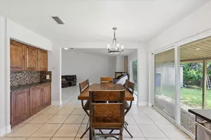 1839 Sherwood Ln, Carrollton, TX 75006 - Photo 16