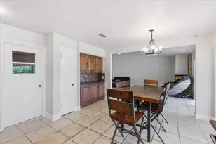1839 Sherwood Ln, Carrollton, TX 75006 - Photo 18
