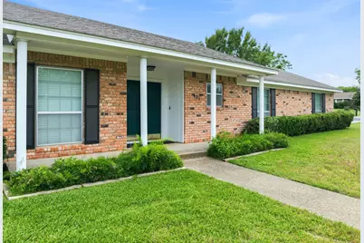 401 Briarfield Street, Hewitt, TX 76643 - Photo 2