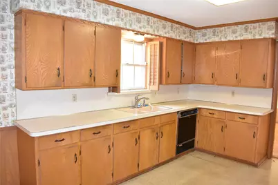 9944 Greenfield Drive, Dallas, TX 75238 - Photo 6