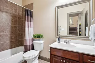 835 Rockingham Dr, Irving, TX 75063 - Photo 22