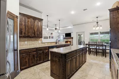 115 Mike Thornton Court, Weatherford, TX 76088 - Photo 4