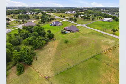 115 Mike Thornton Court, Weatherford, TX 76088 - Photo 2
