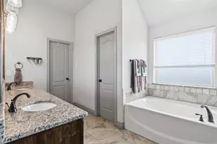 115 Mike Thornton Ct, Weatherford, TX 76088 - Photo 18