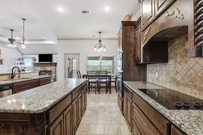 115 Mike Thornton Court, Weatherford, TX 76088 - Photo 6