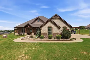 115 Mike Thornton Ct, Weatherford, TX 76088 - Photo 4