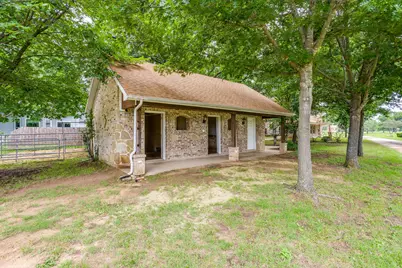 1480 Fox Lane, Burleson, TX 76028 - Photo 32