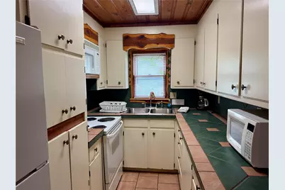 212 Deep Canyon Drive, Whitney, TX 76692 - Photo 4