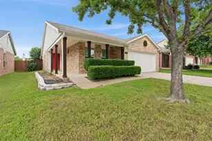 8821 Tumbleweed Dr, Cross Roads, TX 76227 - Photo 4