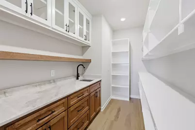2006 Lindale Lane, Granbury, TX 76049 - Photo 14