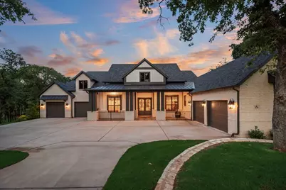 570 Prairie Timber Road, Burleson, TX 76028 - Photo 2