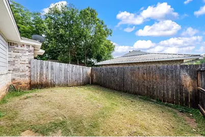713 Park Street, McGregor, TX 76657 - Photo 16