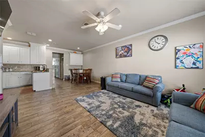 713 Park Street, McGregor, TX 76657 - Photo 4