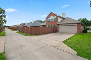 8114 Salzburg Dr, Rowlett, TX 75089 - Photo 32