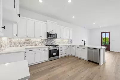 1374 Marsh Lane, Frisco, TX 75033 - Photo 10