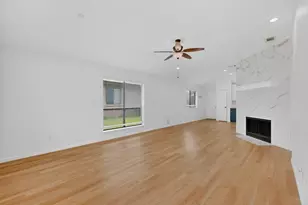 312 Cole St, Garland, TX 75040 - Photo 8