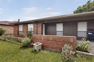 312 Cole St, Garland, TX 75040 - Photo 4