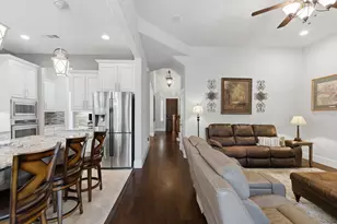 400 Ridgewood Dr, Lewisville, TX 75067 - Photo 2