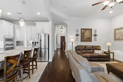 400 Ridgewood Drive, Lewisville, TX 75067 - Photo 2