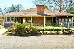 609 Hickory 1 St, Hughes Springs, TX 75656 - Photo 2