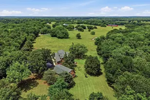 570 Roy Ayres Rd, Bells, TX 75414 - Photo 38