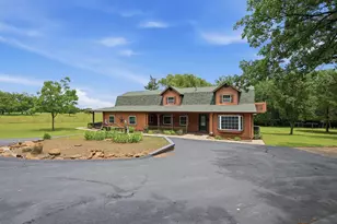 570 Roy Ayres Rd, Bells, TX 75414 - Photo 4
