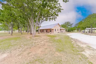 383 Briar Creek Ln, Bowie, TX 76230 - Photo 1
