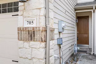 705 Chestnut Hill Dr, Allen, TX 75013 - Photo 2