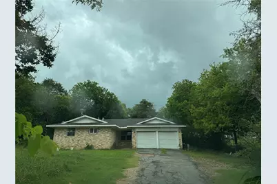 917 E Fishcreek Road, Grand Prairie, TX 75052 - Photo 1