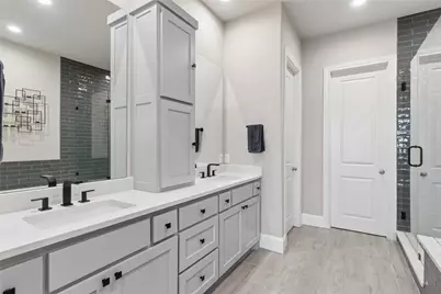 768 Sid Rich Drive, Irving, TX 75039 - Photo 24