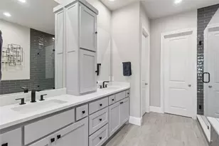 768 Sid Rich Dr, Irving, TX 75039 - Photo 24
