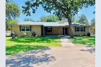 506 Oakwood Drive, Eastland, TX 76448 - Photo 2