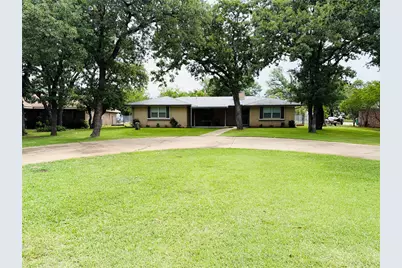 506 Oakwood Drive, Eastland, TX 76448 - Photo 2