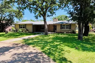 506 Oakwood Dr, Eastland, TX 76448 - Photo 4
