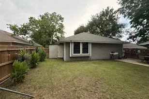 1305 E 6th Ave, Corsicana, TX 75110 - Photo 12