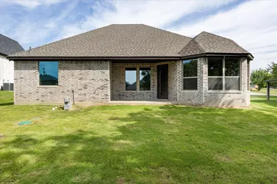 2209 Snake River Drive, Granbury, TX 76048 - Photo 4