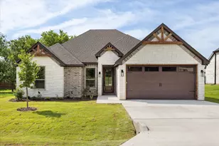2209 Snake River Dr, Granbury, TX 76048 - Photo 1