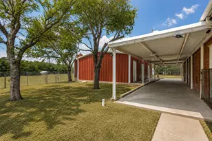 428 Co Rd 4681, Boyd, TX 76023 - Photo 32
