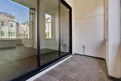625 Dalton Lane, Irving, TX 75039 - Photo 10