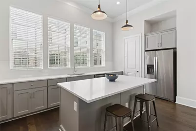 625 Dalton Lane, Irving, TX 75039 - Photo 2