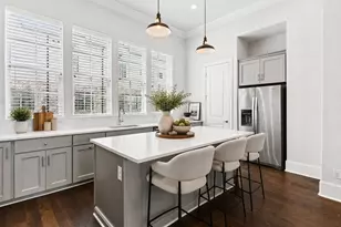 625 Dalton Ln, Irving, TX 75039 - Photo 6