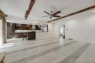 1019 Loch Lomond Dr, Arlington, TX 76012 - Photo 10