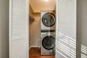 7929 Royal Ln, Dallas, TX 75230 - Photo 24