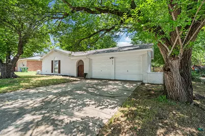 5812 Haney Drive, Watauga, TX 76148 - Photo 2