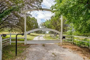 400 Coronados Trl, Graford, TX 76449 - Photo 2