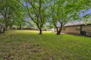 5721 Corral Ct, Haltom City, TX 76148 - Photo 24